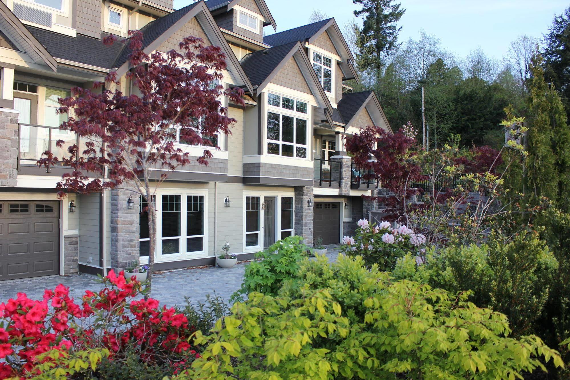 Brookside Inn Boutique Hotel Abbotsford Exterior photo